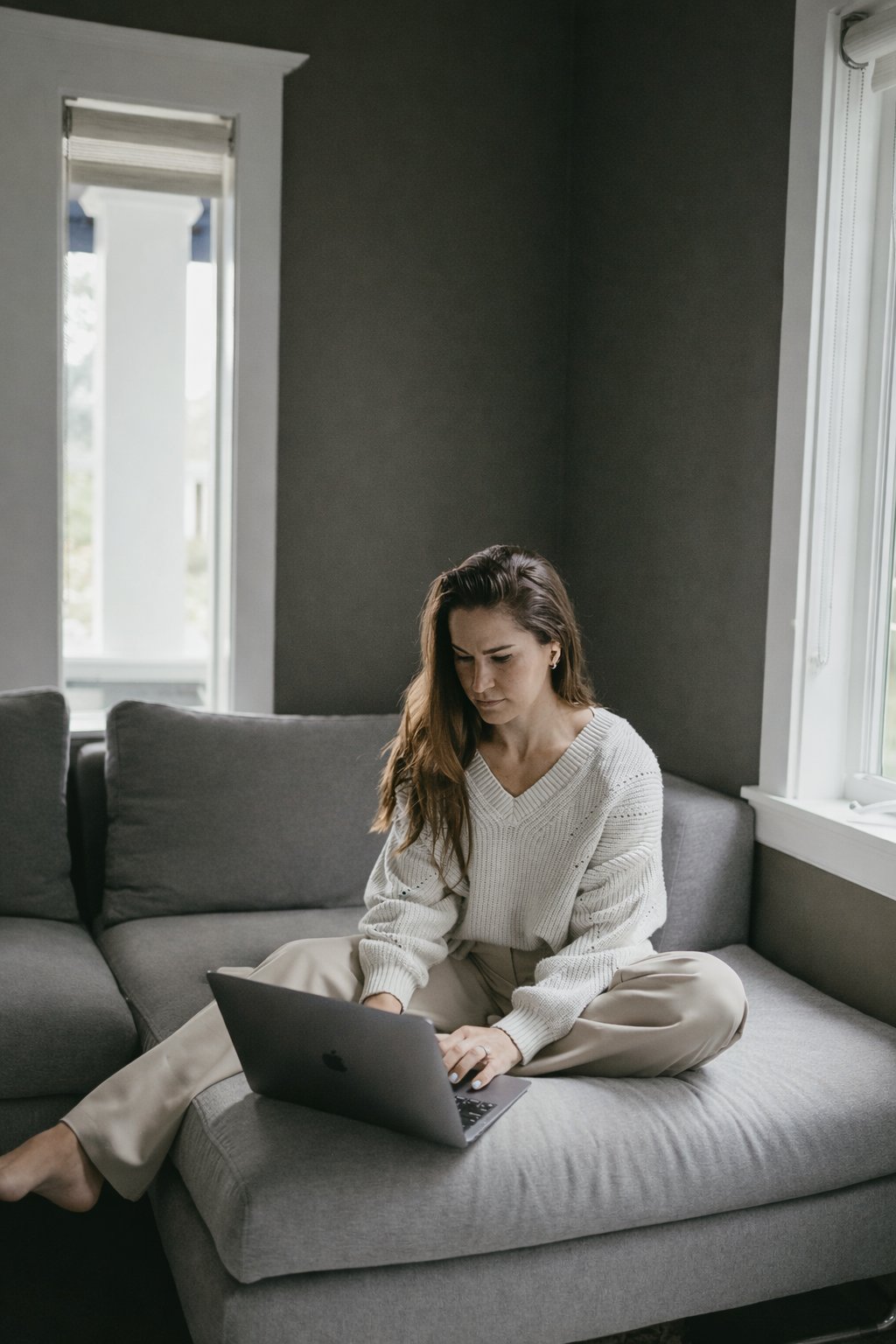 Free hypnotherapy email series Subconscious Shift